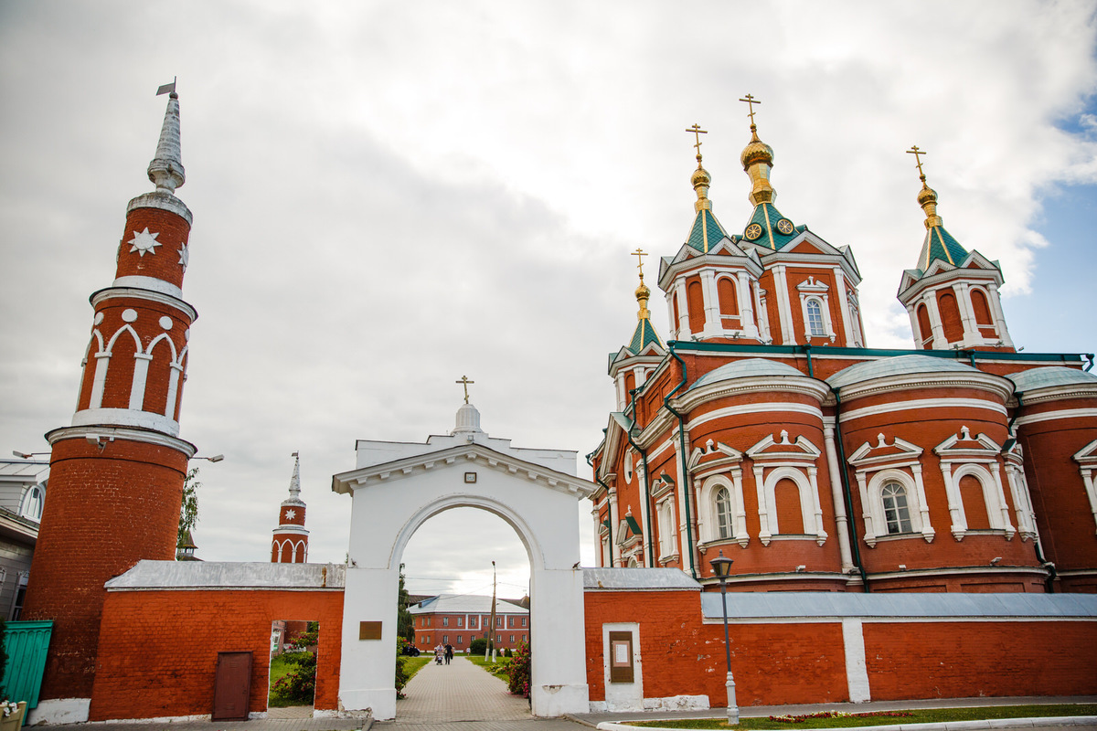 Город Коломна Кремль Крестовоздвиженский собор