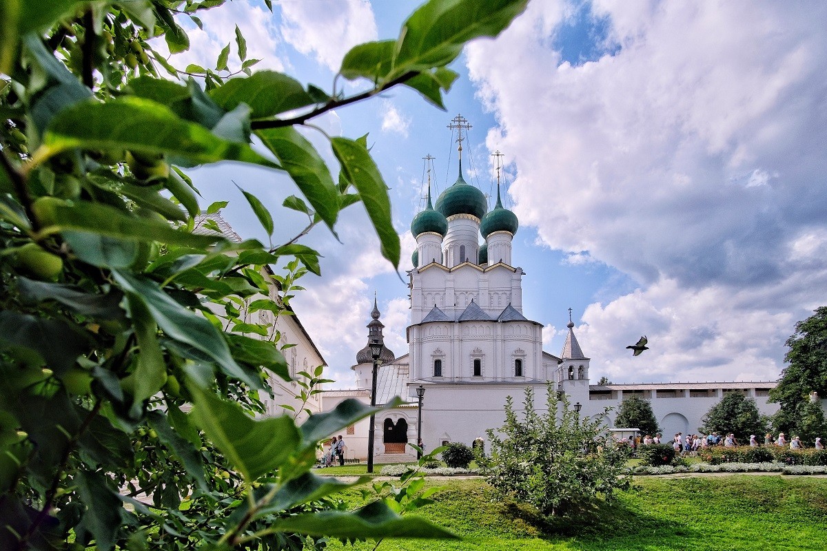 Города золотого кольца фото. Ростовский Кремль, Переславль-Залесский.. Ростов Великий Горицкий монастырь. Ростов Великий Переславль Залесский. Ростов Великий Жемчужина золотого кольца.