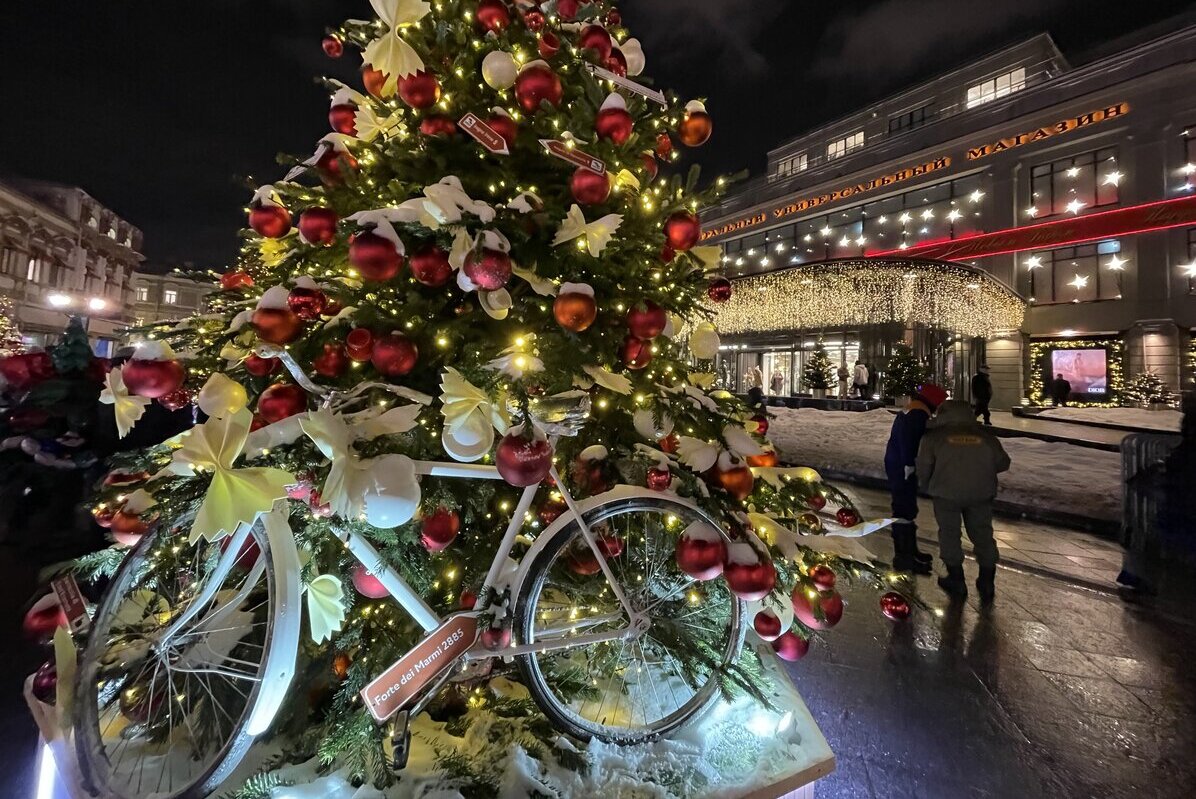 новогодние 2024. елка на манежной площади 2020 москва. новогодняя москва гум. новогоднее украшение города. с новым годом 2022 годом.