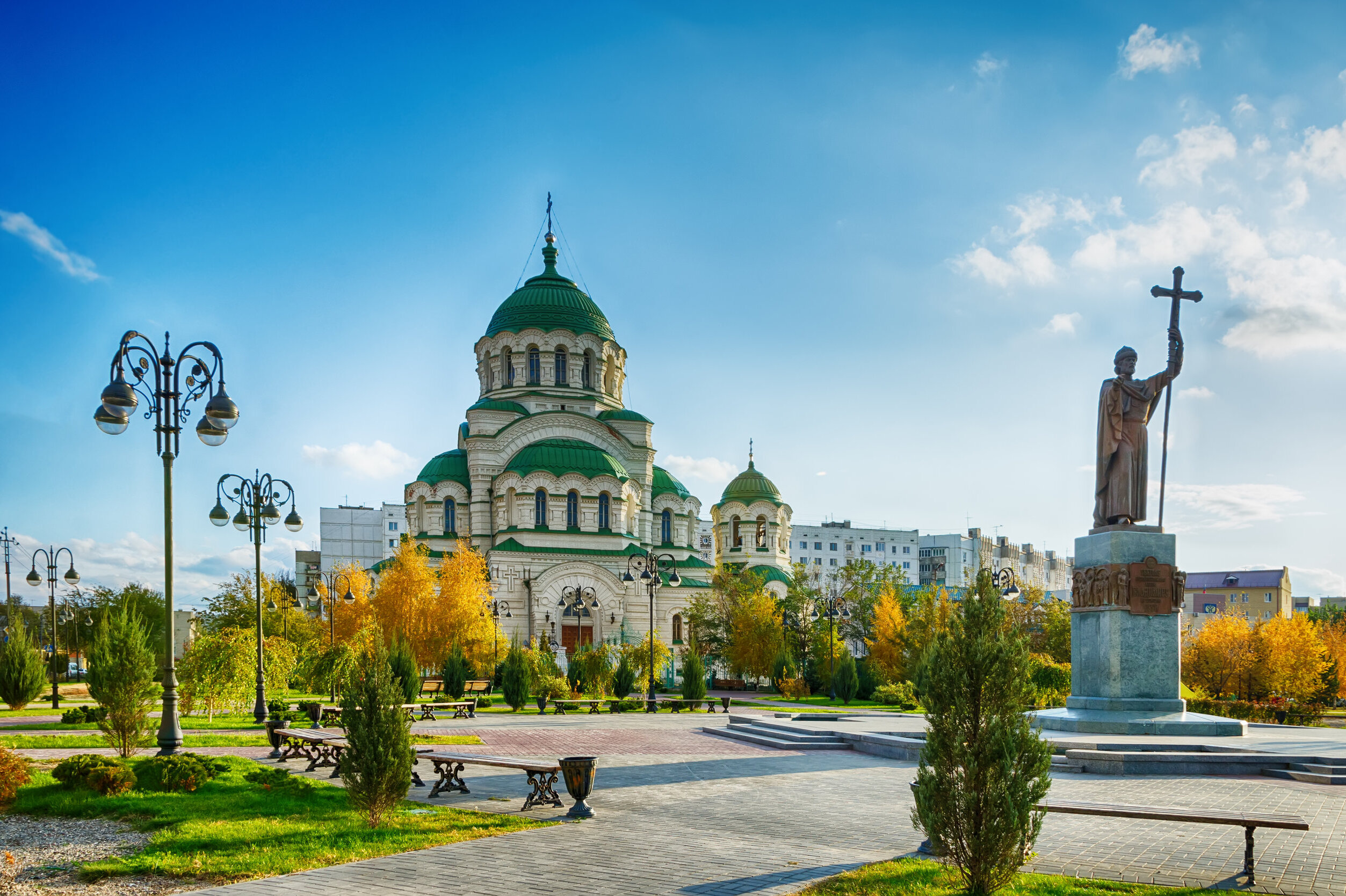 Собор равноапостольного князя Владимира в Астрахани