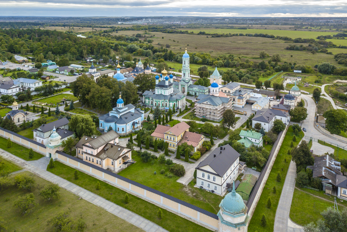 Монастырь в Калужской области Оптина пустынь