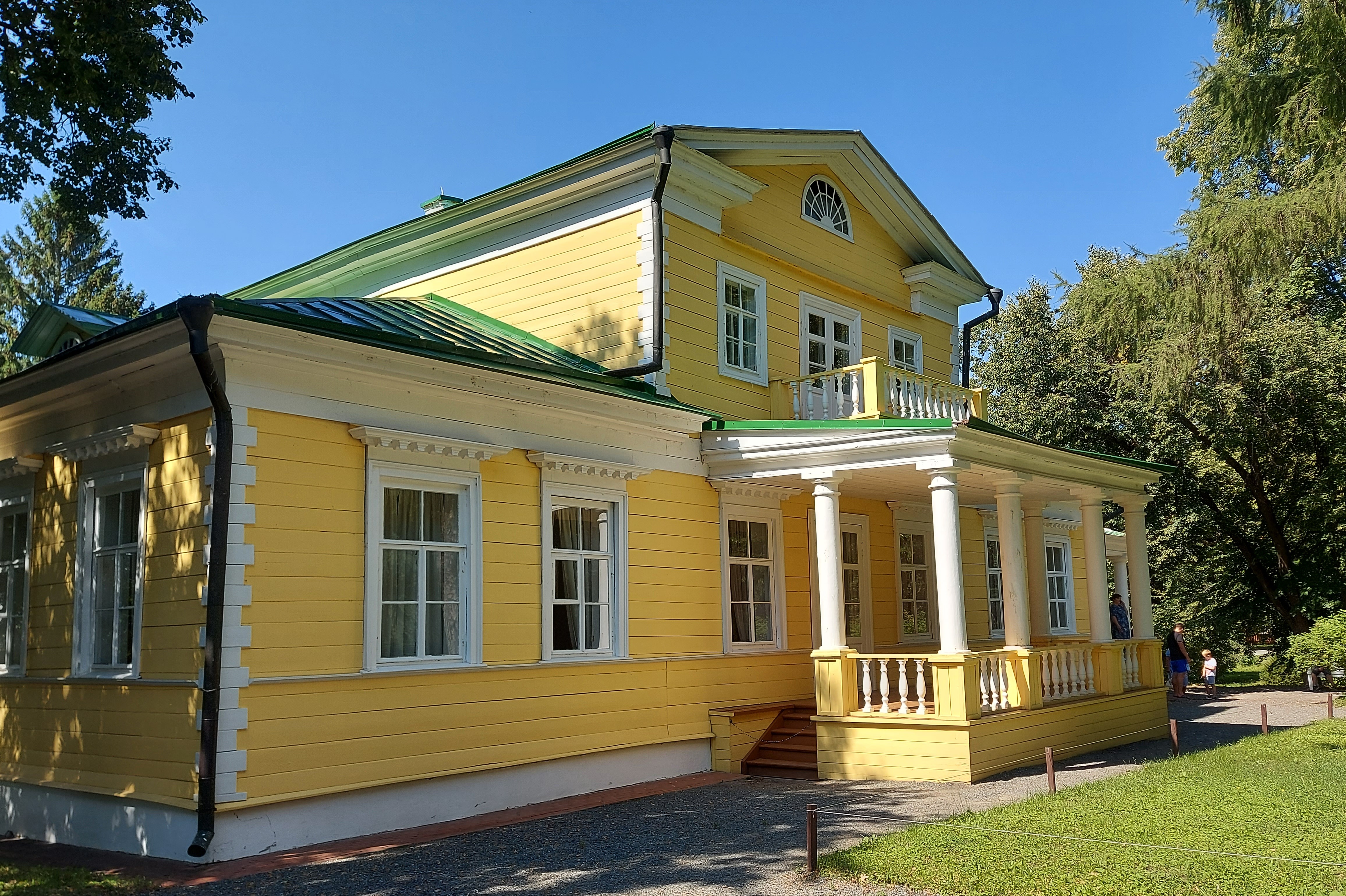 Н новгород болдино. Н новгород болдино. Большое болдино нижегородская область зима. Пушкин в болдино. Памятник пушкину в болдино.